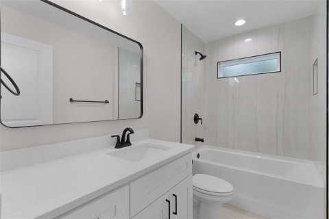 Villa ou maison à vendre à Wildwood, Floride: 3 chambres, 146.69 m2 № 2285642 - photo 27