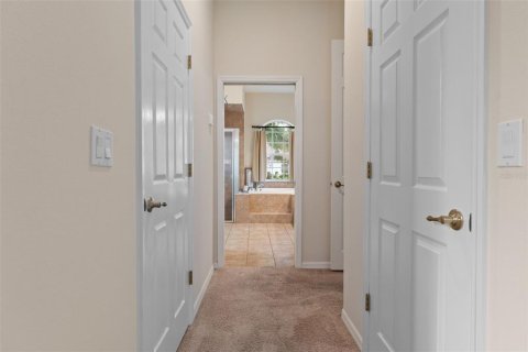 House in Spring Hill, Florida 4 bedrooms, 255.76 sq.m. № 2259228 - photo 28