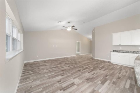 Villa ou maison à vendre à Ocala, Floride: 4 chambres, 189.8 m2 № 2142860 - photo 14