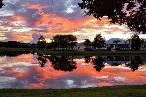 Villa ou maison à vendre à Mount Dora, Floride: 3 chambres, 219.99 m2 № 2427493 - photo 2