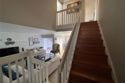 Villa ou maison à vendre à Miami, Floride: 2 chambres, 126.35 m2 № 1886539 - photo 11