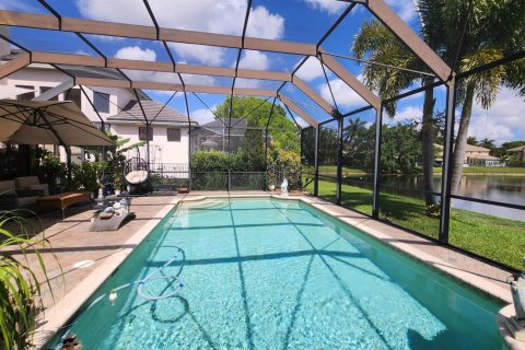 House in Wellington, Florida 4 bedrooms, 281.31 sq.m. № 2182001 - photo 18