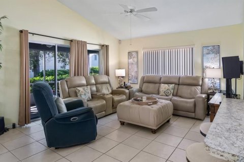 Villa ou maison à vendre à Clermont, Floride: 2 chambres, 139.17 m2 № 1571583 - photo 10