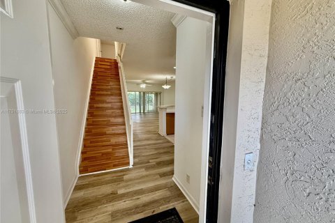 Townhouse in West Palm Beach, Florida 3 bedrooms, 132.57 sq.m. № 1713144 - photo 15