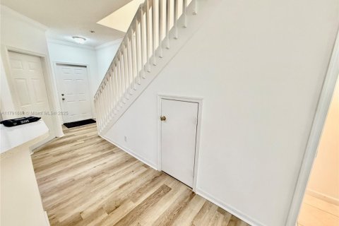 Townhouse in West Palm Beach, Florida 3 bedrooms, 132.57 sq.m. № 1713144 - photo 22