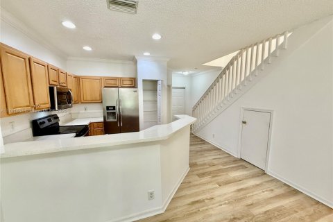 Townhouse in West Palm Beach, Florida 3 bedrooms, 132.57 sq.m. № 1713144 - photo 18