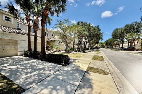 Townhouse in West Palm Beach, Florida 3 bedrooms, 132.57 sq.m. № 1713144 - photo 12
