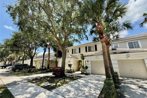 Townhouse in West Palm Beach, Florida 3 bedrooms, 132.57 sq.m. № 1713144 - photo 11