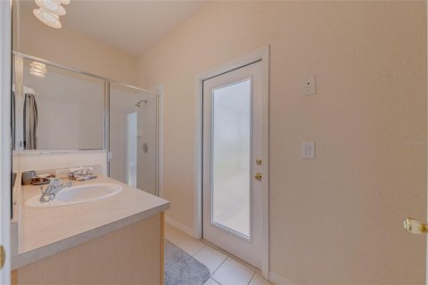 House in Clermont, Florida 4 bedrooms, 151.06 sq.m. № 1687642 - photo 22