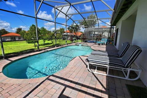 House in Clermont, Florida 4 bedrooms, 151.06 sq.m. № 1687642 - photo 2