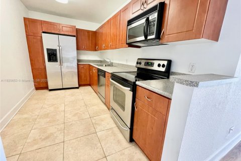 Condominio en venta en Miami Beach, Florida, 1 dormitorio, 83.43 m2 № 1779338 - foto 6