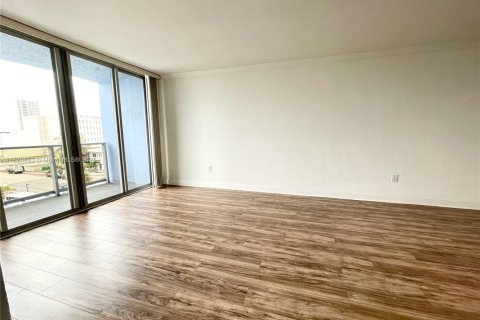 Condominio en venta en Miami Beach, Florida, 1 dormitorio, 83.43 m2 № 1779338 - foto 9