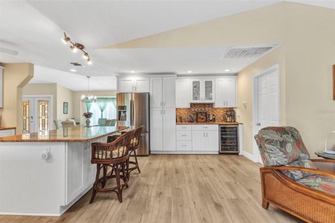 House in Port Charlotte, Florida 3 bedrooms, 196.67 sq.m. № 1717540 - photo 17