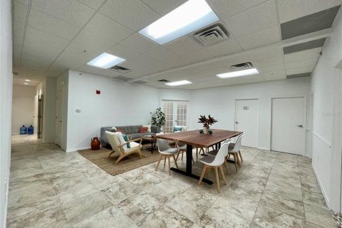 Propiedad comercial en venta en Sarasota, Florida, 195.28 m2 № 1793335 - foto 5