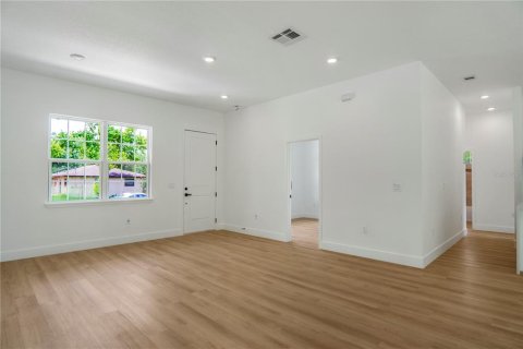 Casa en venta en Citrus Springs, Florida, 4 dormitorios, 167.41 m2 № 2167055 - foto 5