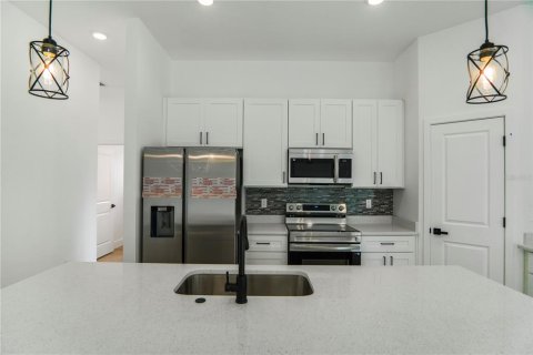 Casa en venta en Citrus Springs, Florida, 4 dormitorios, 167.41 m2 № 2167055 - foto 8
