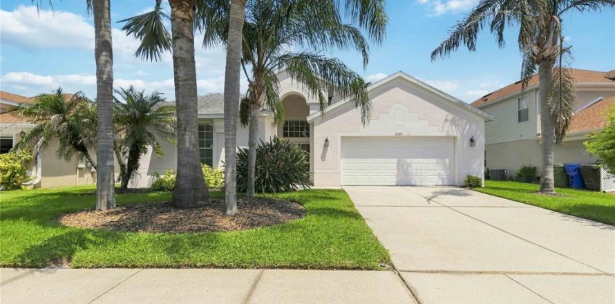 Casa en Kissimmee, Florida 3 dormitorios, 190.91 m2 № 2313118