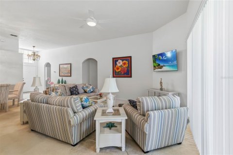 Casa en venta en Kissimmee, Florida, 3 dormitorios, 190.91 m2 № 2313118 - foto 7