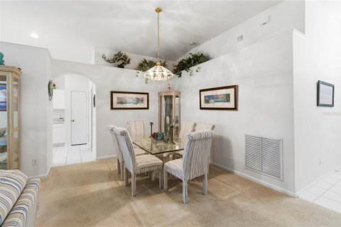 Casa en venta en Kissimmee, Florida, 3 dormitorios, 190.91 m2 № 2313118 - foto 8