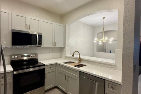 Снять в аренду таунхаус в Мирамар, Флорида 3 спальни, 151.24м2, № 2004846 - фото 4