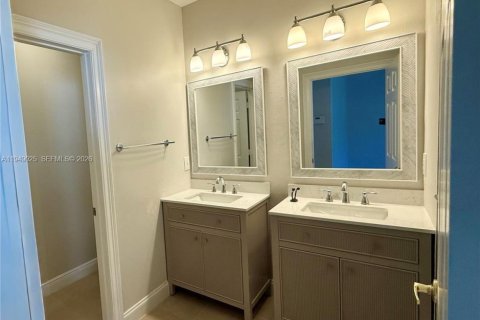 Снять в аренду таунхаус в Мирамар, Флорида 3 спальни, 151.24м2, № 2004846 - фото 9