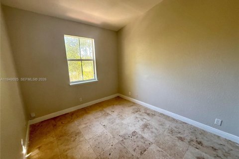 Снять в аренду таунхаус в Мирамар, Флорида 3 спальни, 151.24м2, № 2004846 - фото 12