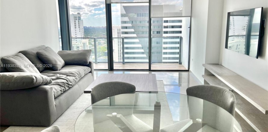 Кондоминиум с 1 спальней в Майами, Флорида № 1995875