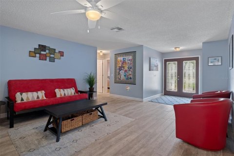 Villa ou maison à vendre à Spring Hill, Floride: 3 chambres, 129.88 m2 № 2102982 - photo 11