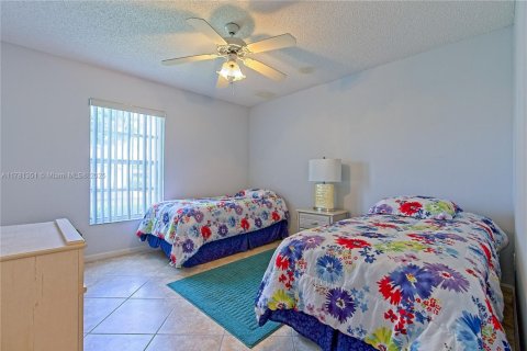 House in Homestead, Florida 2 bedrooms, 129.78 sq.m. № 1740071 - photo 10