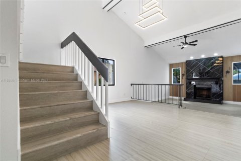 Casa en venta en Tampa, Florida, 3 dormitorios, 180.6 m2 № 1939263 - foto 16