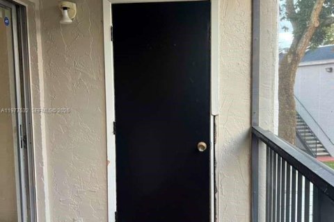 Condominio en alquiler en Tamarac, Florida, 3 dormitorios № 2045422 - foto 14