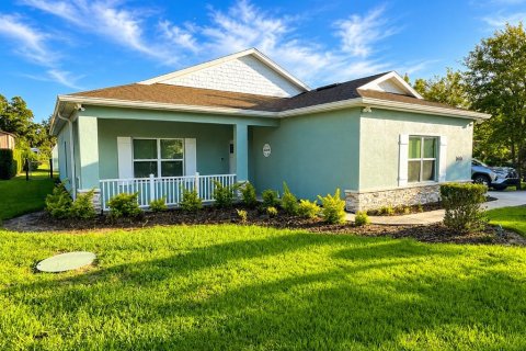 Villa ou maison à Lakeland, Floride 4 chambres, 181.9 m2 № 2148337