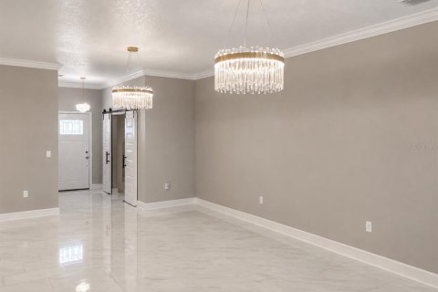Villa ou maison à louer à Lakeland, Floride: 4 chambres, 181.9 m2 № 2148337 - photo 12