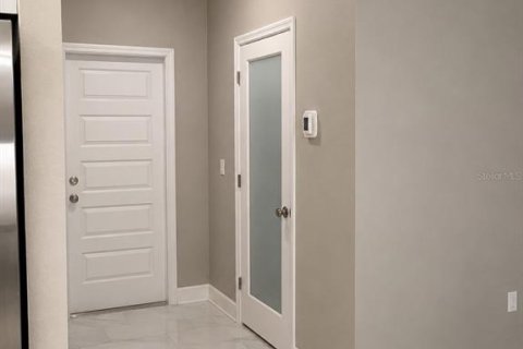 Villa ou maison à louer à Lakeland, Floride: 4 chambres, 181.9 m2 № 2148337 - photo 25