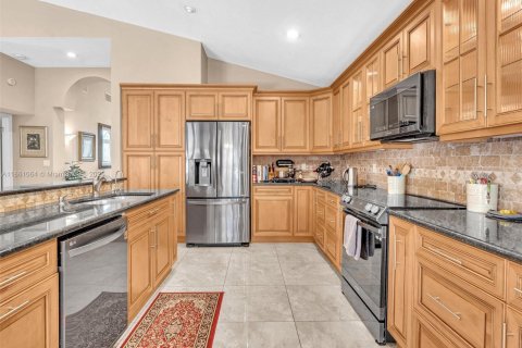 House in Boca Raton, Florida 3 bedrooms, 199 sq.m. № 1892333 - photo 15