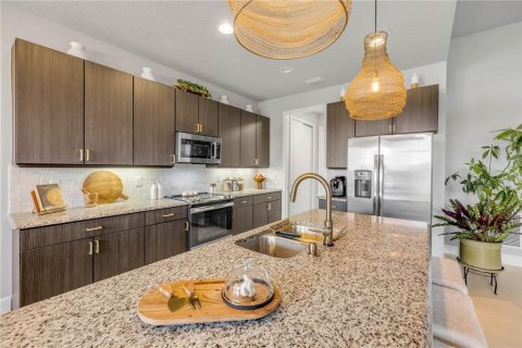 Купить виллу или дом в Дейтона-Бич, Флорида 6 комнат, 154.78м2, № 1907702 - фото 20