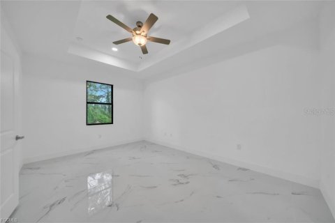 House in Lehigh Acres, Florida 3 bedrooms, 159.23 sq.m. № 1843577 - photo 24