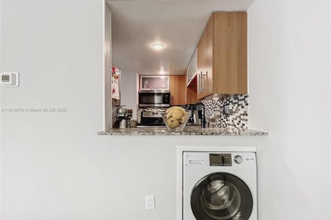 Copropriété à louer à Miami, Floride: 1 chambre, 48.22 m2 № 1975158 - photo 23