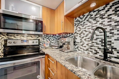 Copropriété à louer à Miami, Floride: 1 chambre, 48.22 m2 № 1975158 - photo 12