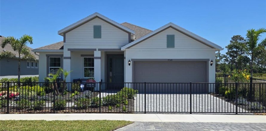 House in Venice, Florida 3 bedrooms, 182.65 sq.m. № 1642755