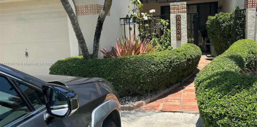 Adosado en Miami-Dade, Florida 3 dormitorios, 168.99 m2 № 1753121