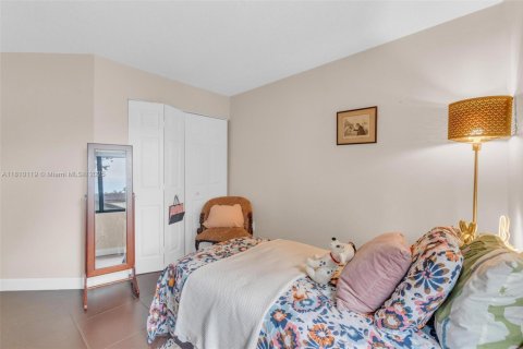 Adosado en venta en Miami-Dade, Florida, 3 dormitorios, 168.99 m2 № 1753121 - foto 27