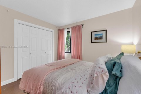 Adosado en venta en Miami-Dade, Florida, 3 dormitorios, 168.99 m2 № 1753121 - foto 25