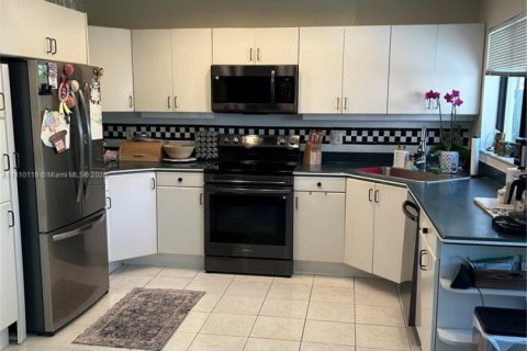Adosado en venta en Miami-Dade, Florida, 3 dormitorios, 168.99 m2 № 1753121 - foto 7