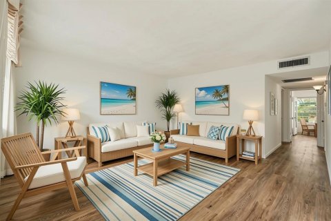 Condo in Seminole, Florida, 2 bedrooms  № 2399093 - photo 4