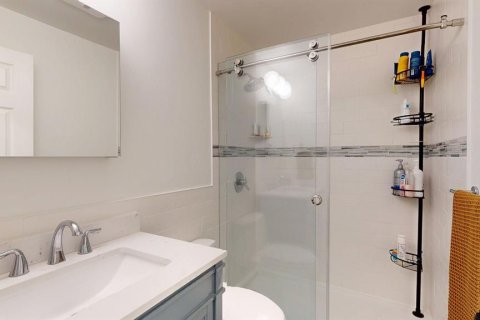 Condo in Dunedin, Florida, 2 bedrooms  № 2416964 - photo 24