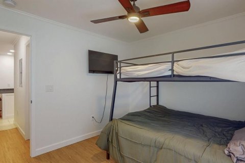 Condo in Dunedin, Florida, 2 bedrooms  № 2416964 - photo 11