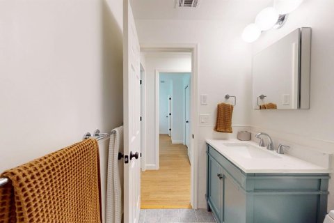 Condo in Dunedin, Florida, 2 bedrooms  № 2416964 - photo 12