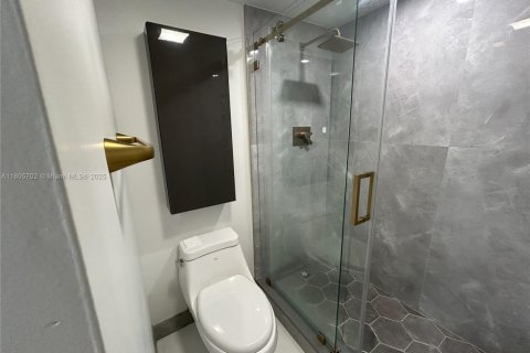 Condo in Aventura, Florida, 2 bedrooms  № 1865240 - photo 13