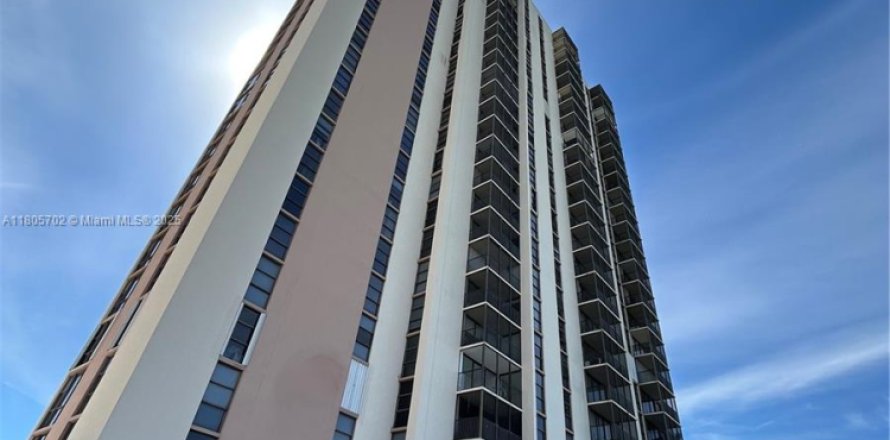 Condo in Aventura, Florida, 2 bedrooms  № 1865240